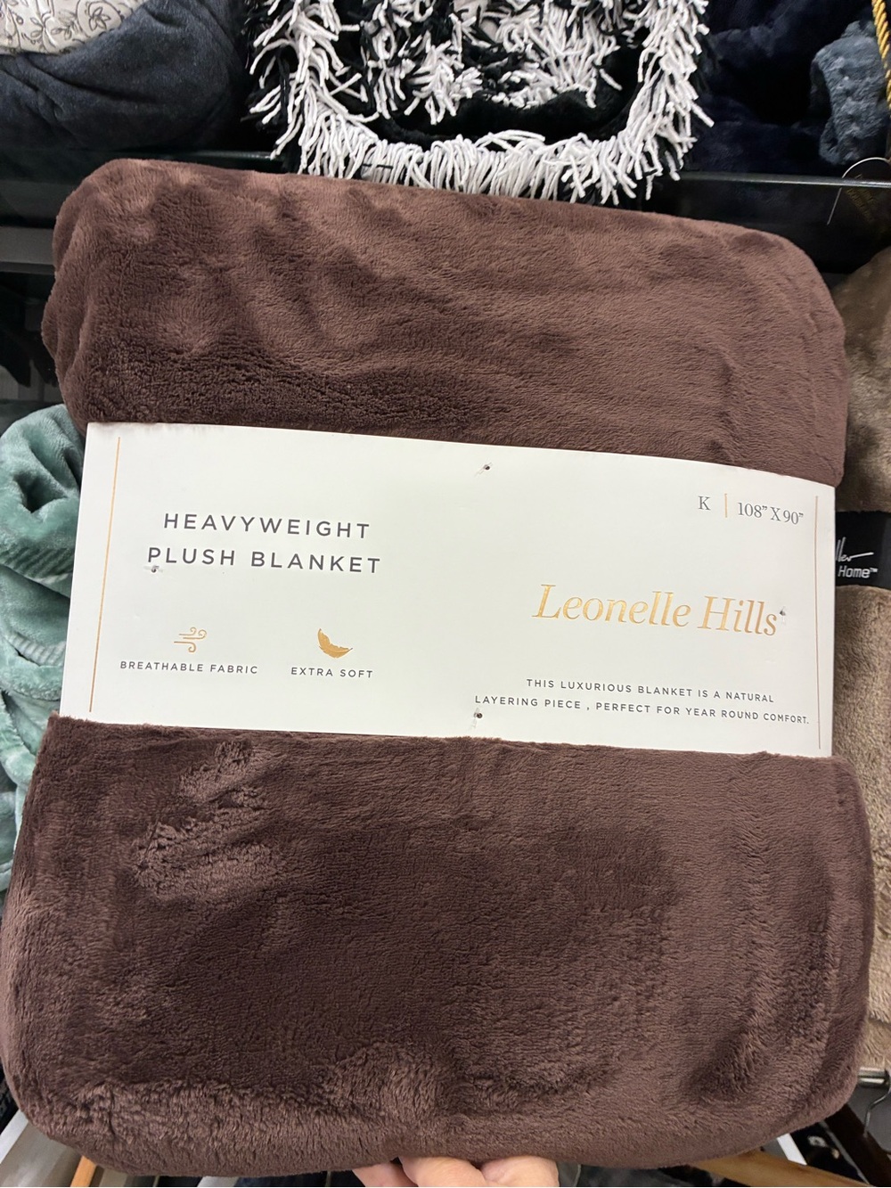 Heavyweight Plush Blanket - Chocolate Brown